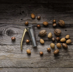 OLUSDZLA luskáčik zink zlato orechy